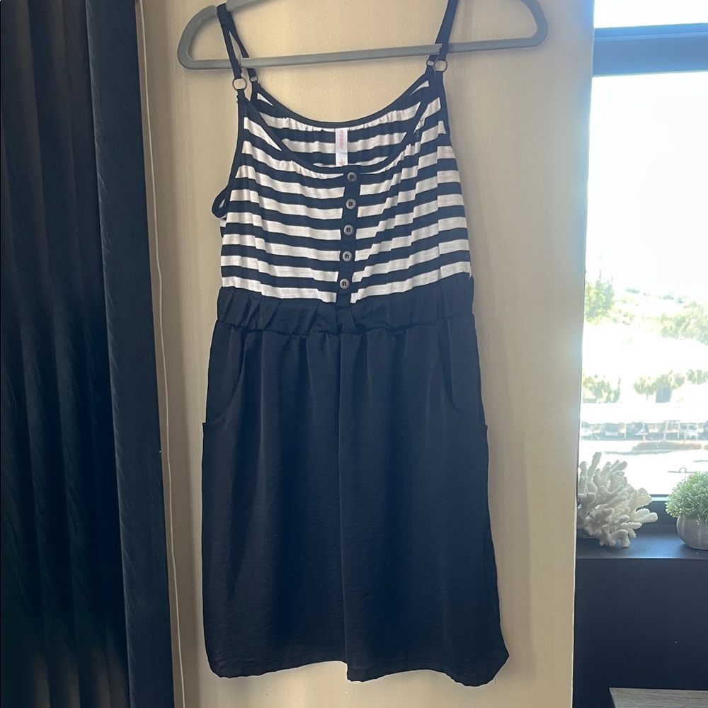 Xhilaration Black and White Striped Top